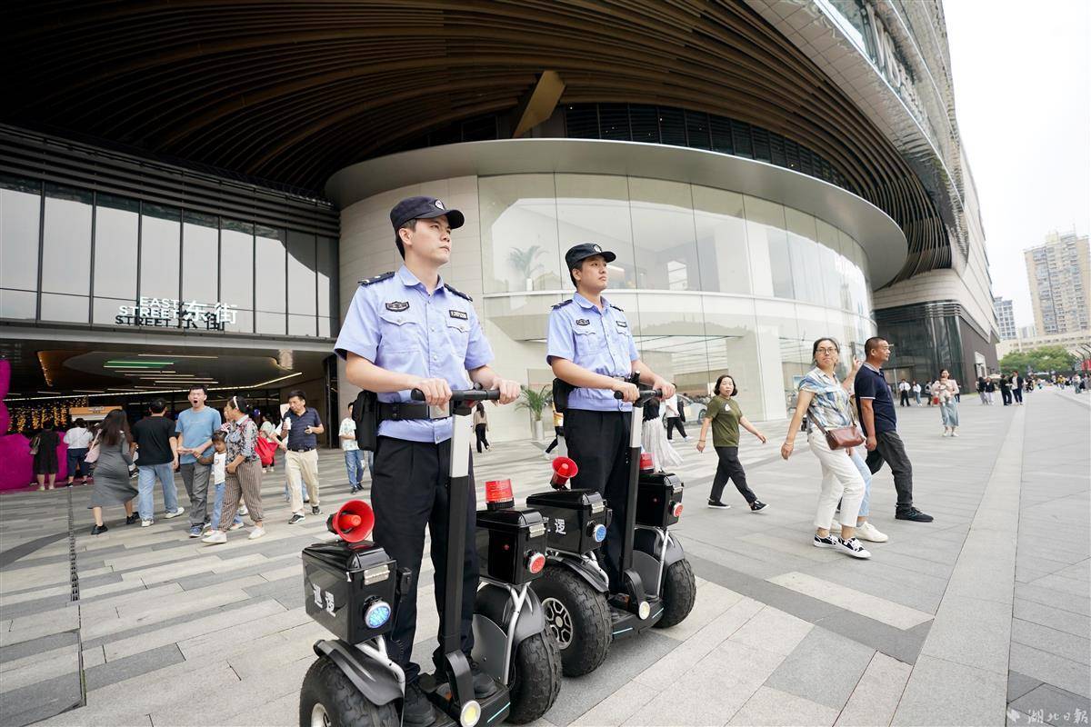 大圣闹海金蟾捕鱼